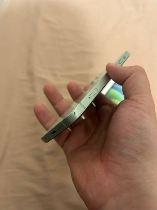 Продам Iphone 12 128GB