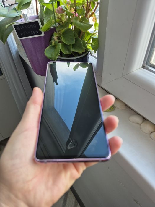 Продавам телефон Samsung S20 fe Самсунг s20fe