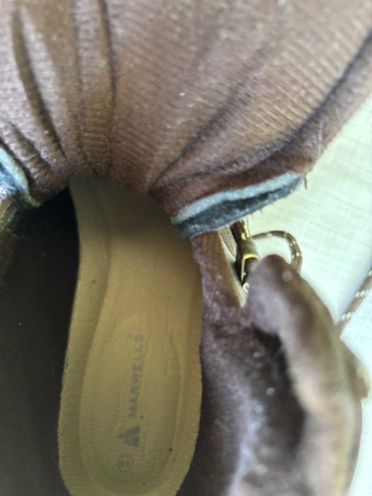 Спортни високи обувки