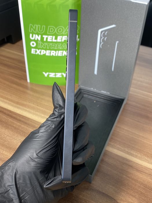 Samsung Galaxy s25 ultra • 256 GB • Titanium Jetblack