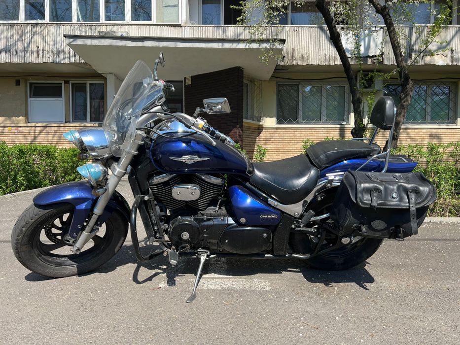Suzuki Intruder vz 800