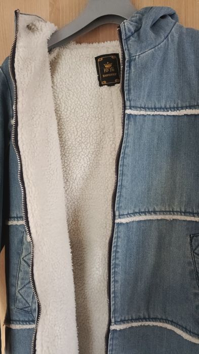 Джинсовое пальто с капюшоном 42 р