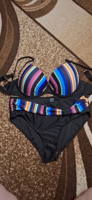 Дамски бански костюм