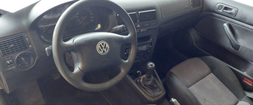 VW Golf 4 на части