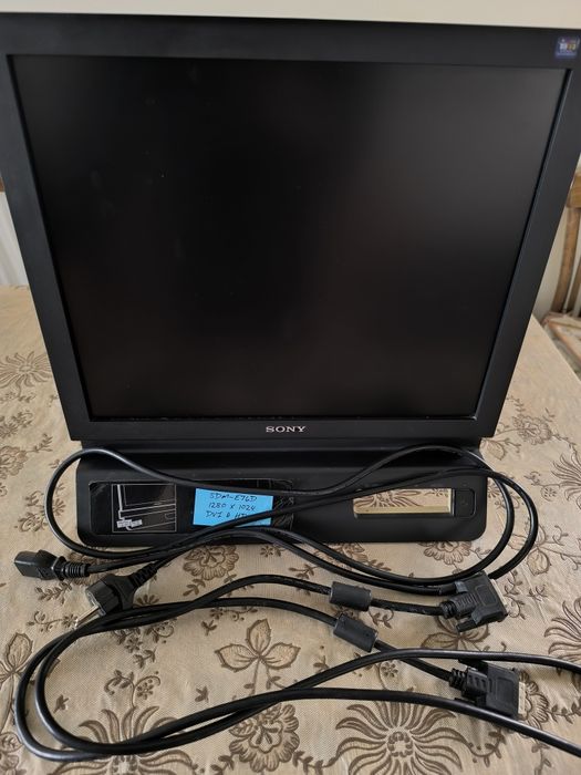 Монитор SONY DVI 15 инча