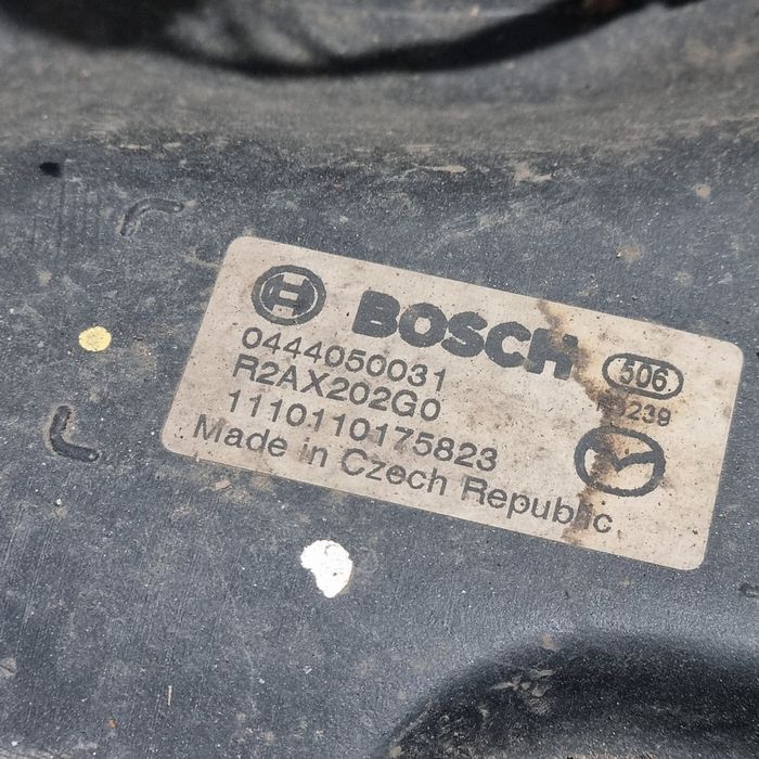Rezervor AdBlue Mazda CX - 7 2.2 Diesel - (1442) UN STUT RUPT R2AX202G0