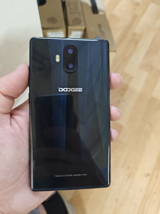 Doogee телефон 16гб