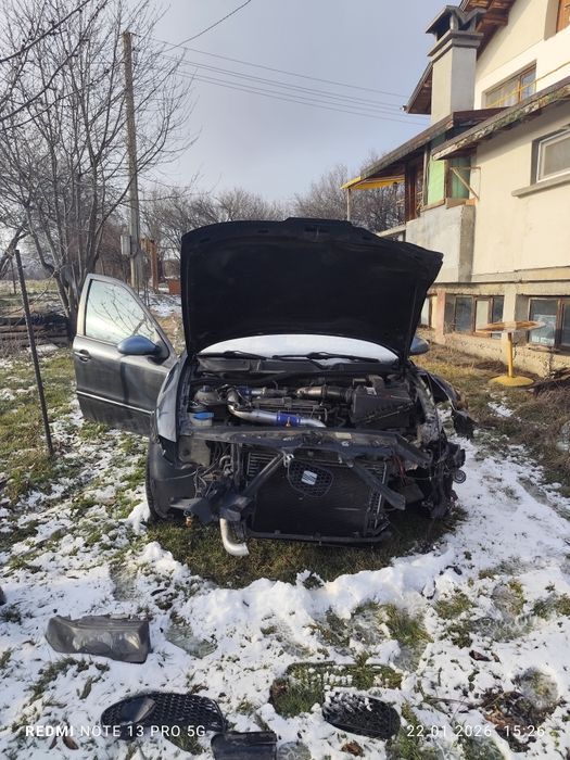 Продавам Сеат Леон само на части