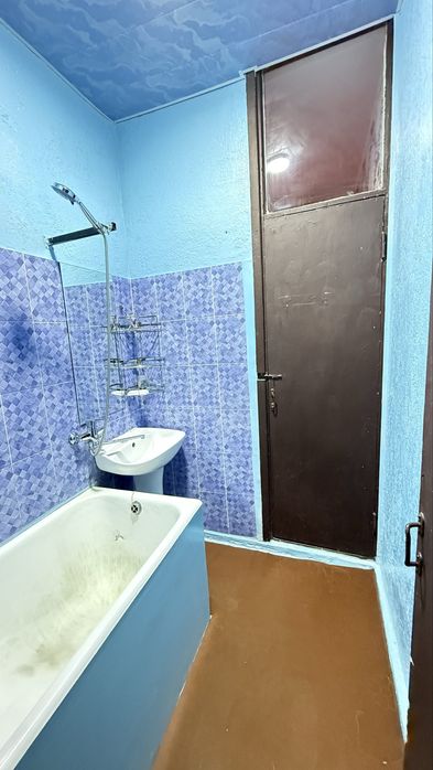 chilonzor 19  1 xona 2 xona qlingan 1.5x6 uy sotiladi 101 maktab