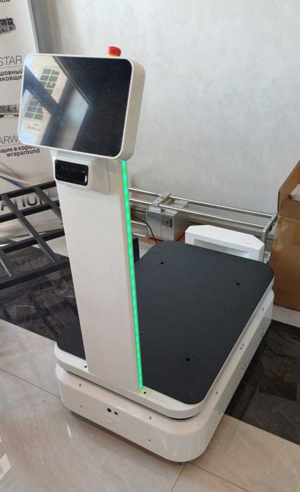 Автономные роботы для складов, производств, ресторанов и отелей.