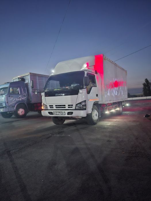 Isuzu sotiladi holati alo ishlab turgan moshina yigʻilgan yili 2008