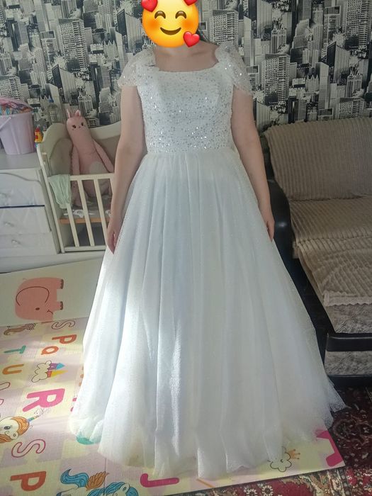 Продам свадебное платье новое!!!