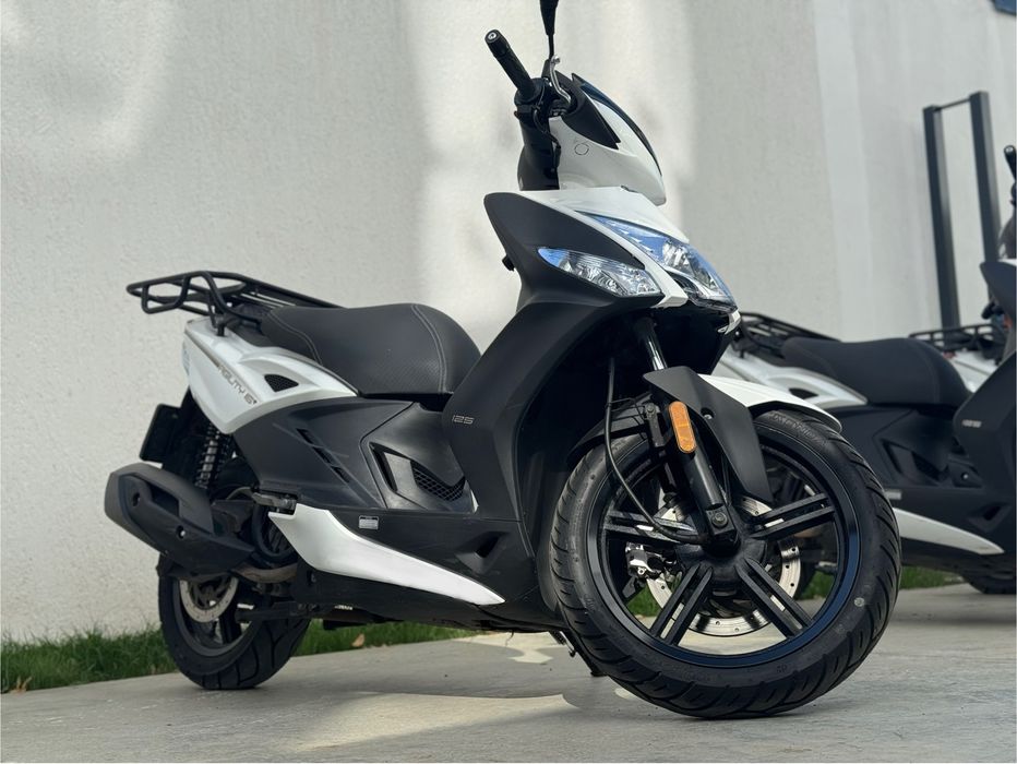 Inchirez Scuter / Scooter for Rent Kymco Delivery 125cc 2025