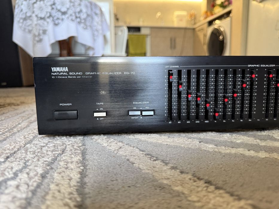 Yamaha EQ-70 Еквалайзер