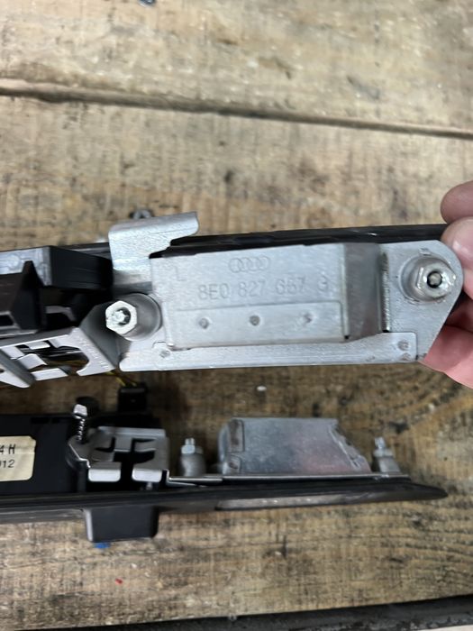 Конзола за багажник с камера плафон Audi A8 S5 A5 A6 4f 4e0827574