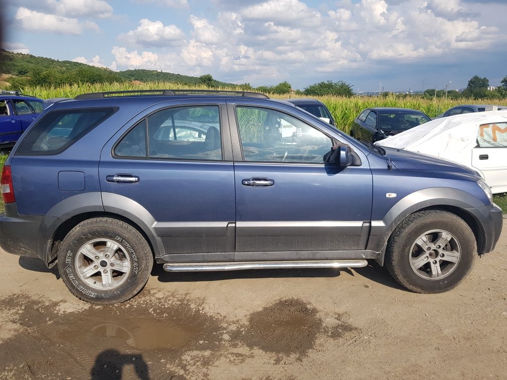 КИА СОРЕНТО 2.5ЦРДИ 140К.С на части. с. Опанец • OLX.bg