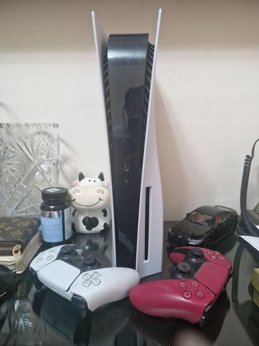 Продам Sony PlayStation 5 с дисководом