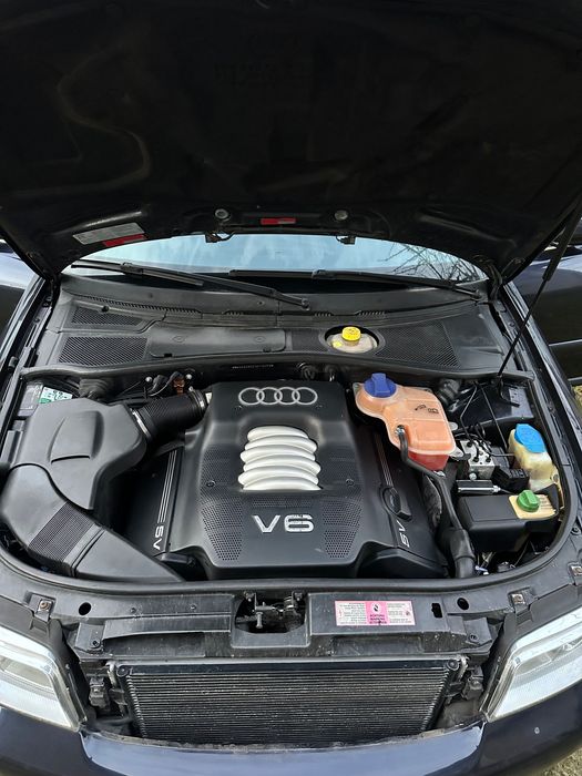 Продавам Ауди а4