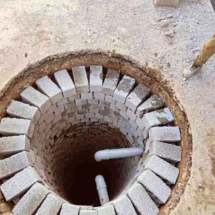 Ура ва сантехника устаси.