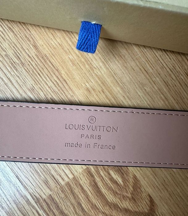 Louis Vuitton колан