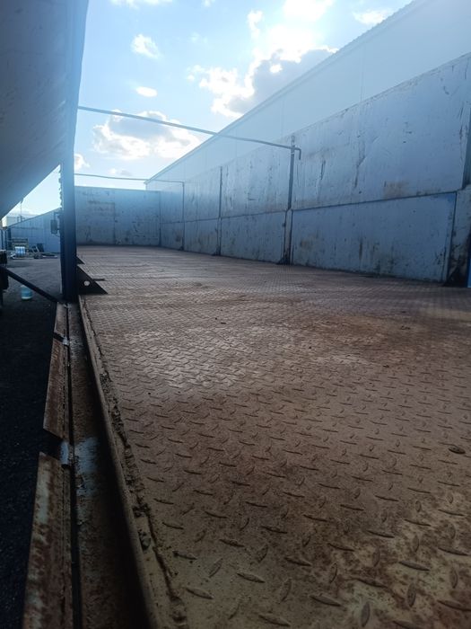 Полуприцеп продам.