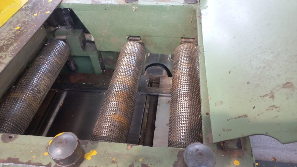 Четиристранка с 8 глави ширина 400мм.височина 150мм