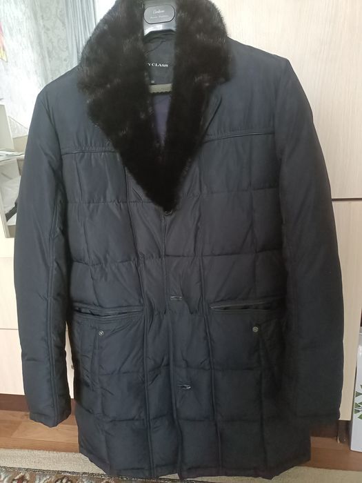 Продам зимний пуховик