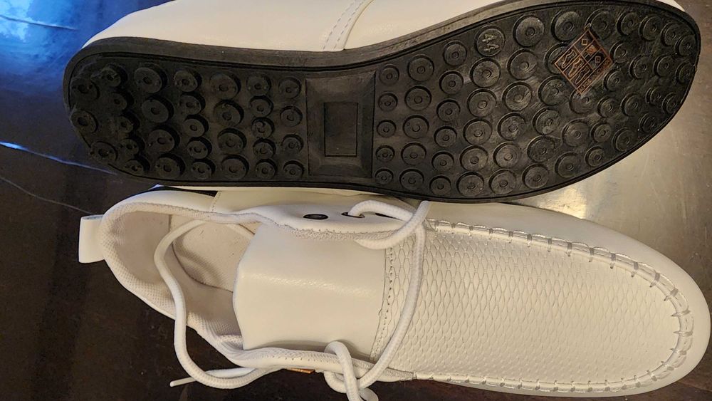 Pantofi albi casual
