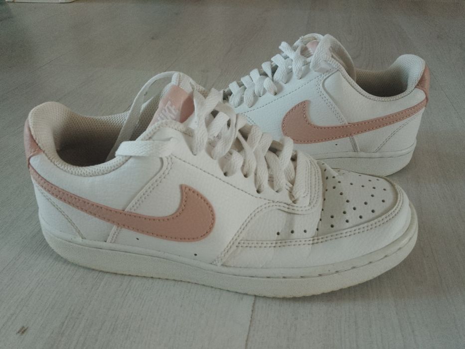 Сникърси Nike  Court Vision 38