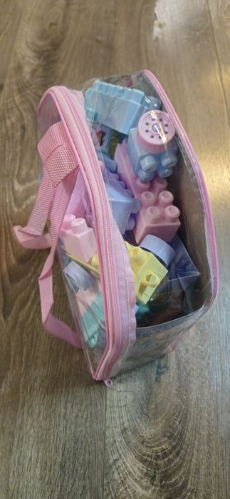 Подарявам конструктор