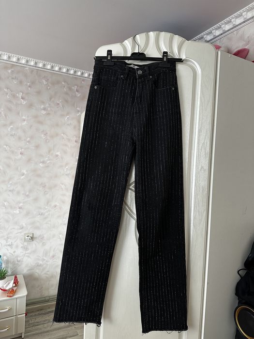 Дънки с камъчета