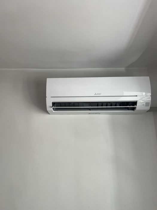 Montaj Aer Conditionat Incarcare Freon Igienizare & Reparatii