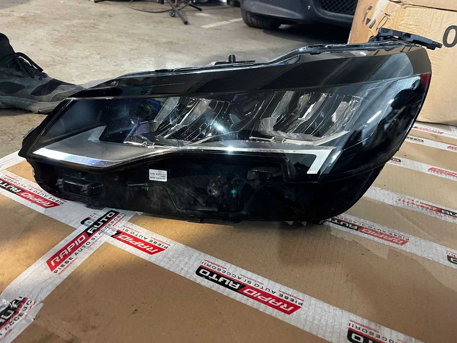 Far Stanga Original Peugeot 3008 5008 Full LED Technology Cod 9836230280