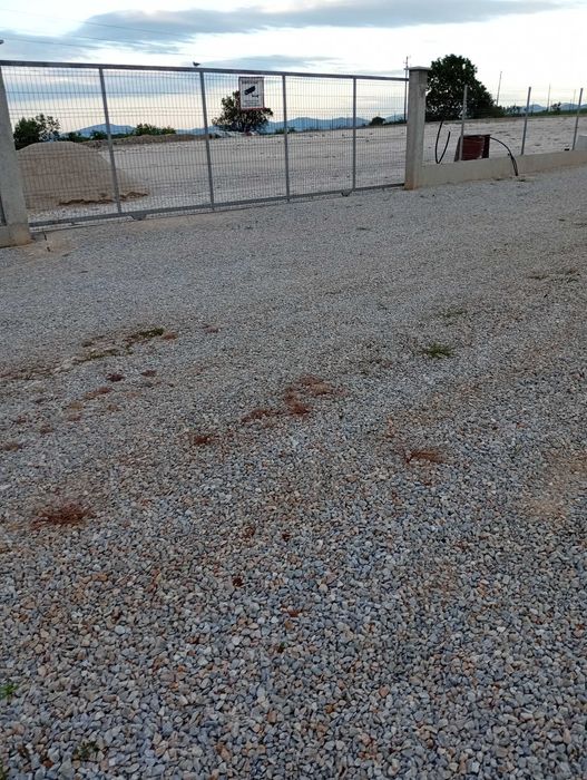 Парцел под наем.6000.квадрата.