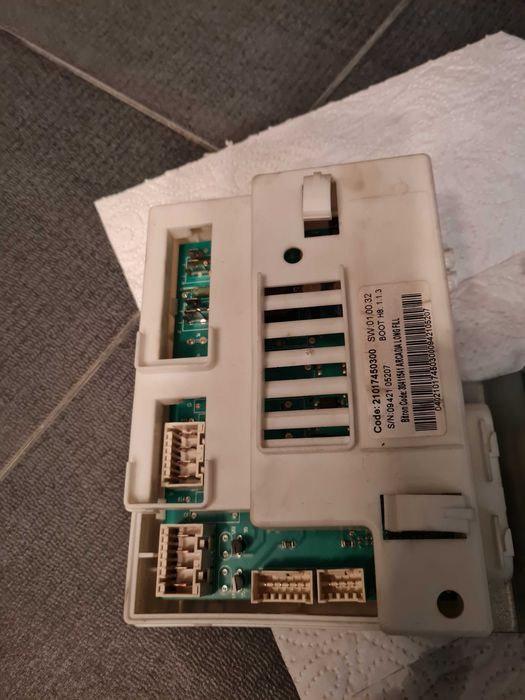 Пералня Hotpoint AQUALTIS AQ9D 69 U на части