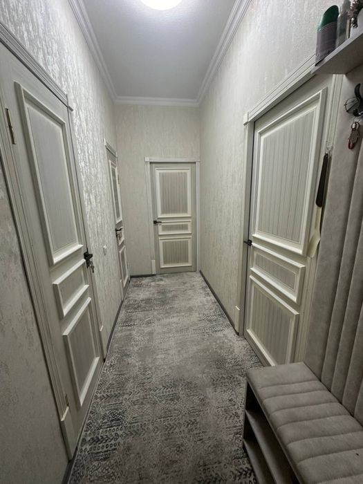 Navoiy shahrida uy ijaraga beriladi. Barcha abstanovkalar bilan birga.