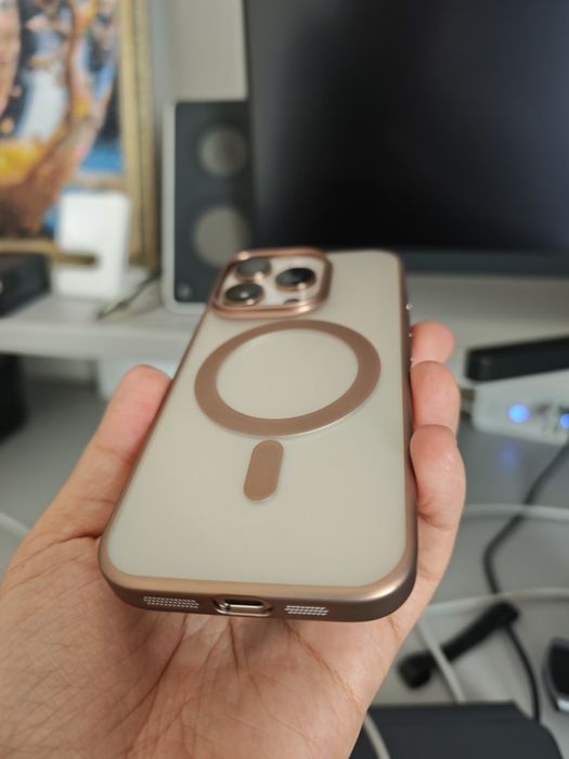 Продам  Iphone 16 pro 256  идеал