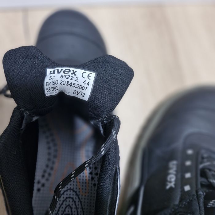 Pantofi protectie UVEX S3 marimea 44