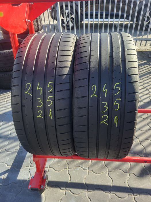 245/35/21 Michelin