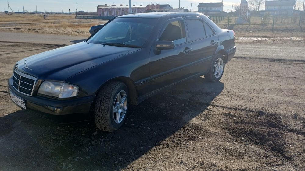 Продам мерседес с180