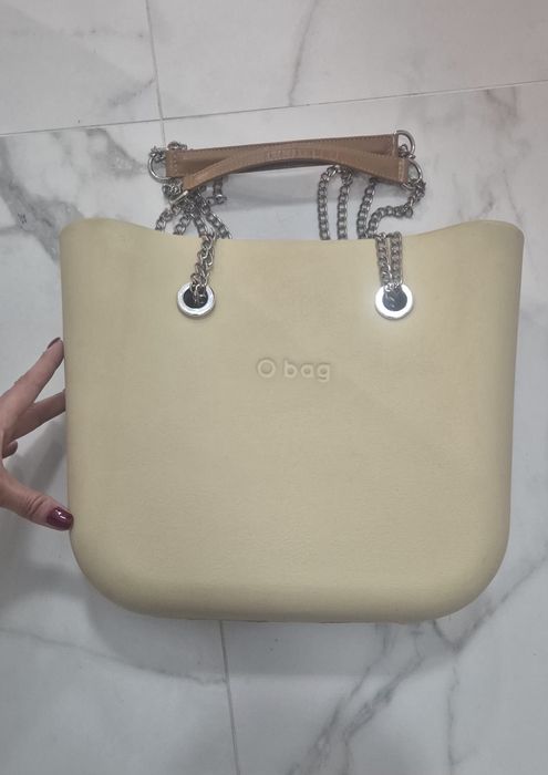 Голяма чанта O'BAG бежава