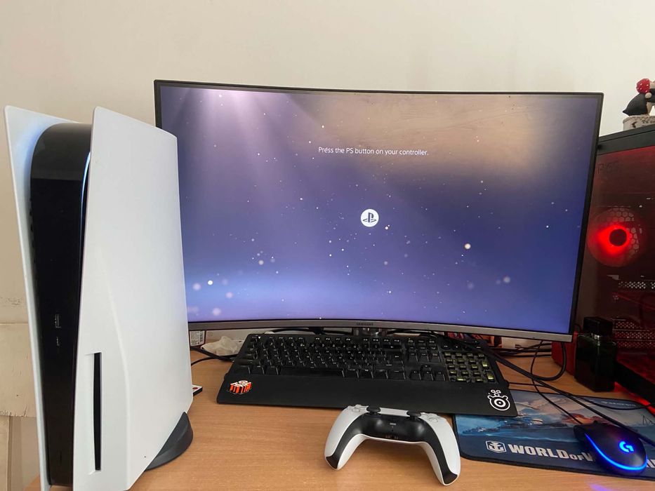 PlayStation 5 Чисто нов с контролер + HDMI и захранващ кабел