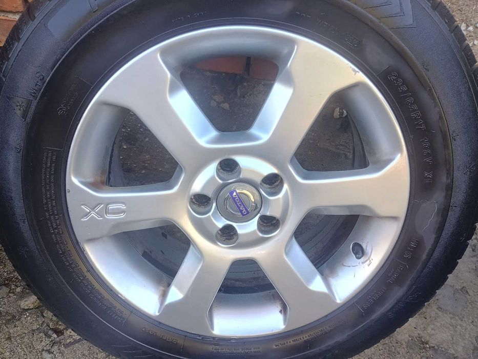 Употребявани гуми и днанти за повече снимки обадете се