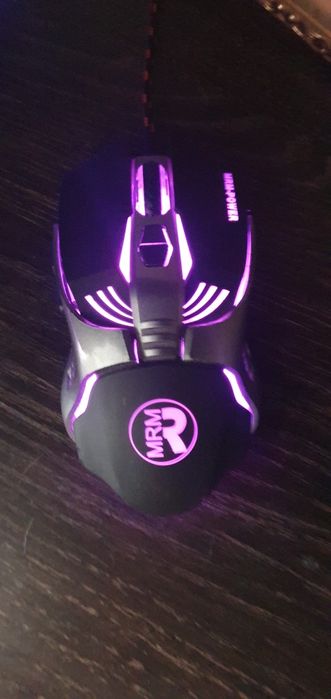 Мышь  поиграть подсветка