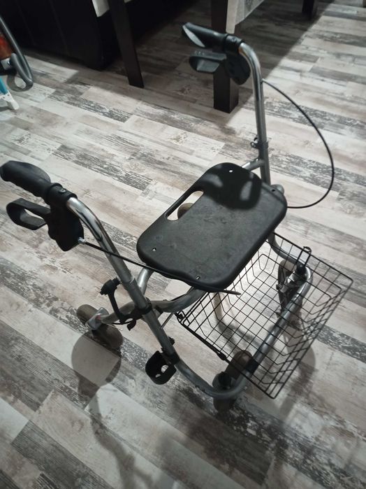 Проходилка за възрасни