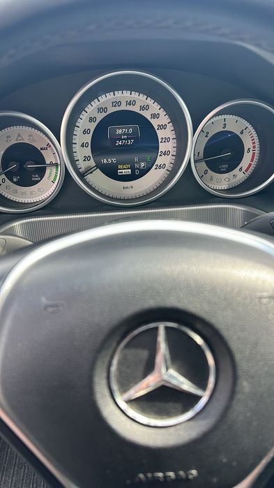 Mercedes Benz E300 Hibrid