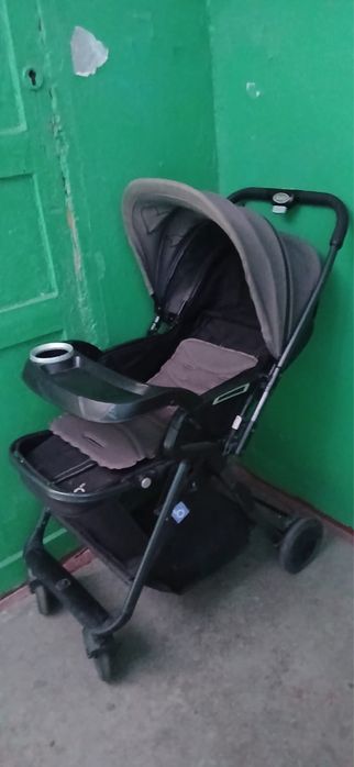 Срочно продам коляску