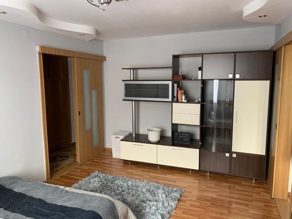 Chirie apartament 2 camere Caragiale etaj 2