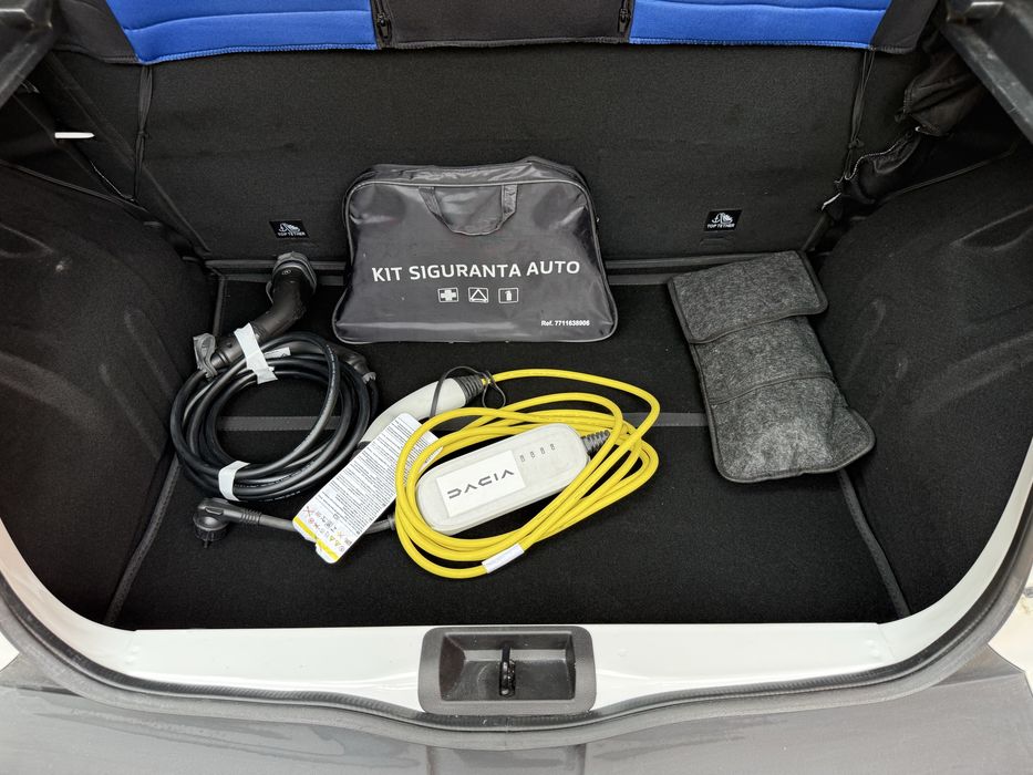 Dacia Spring Expression 2023 • 45 CP • Ca nouă • În garanție