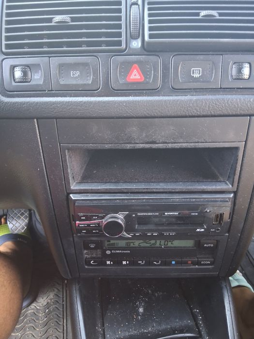 Vând golf IV ...